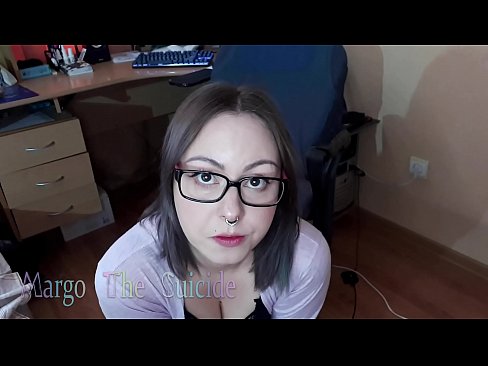 ❤️ Kynþokkafull stelpa með gleraugu sýgur dildó djúpt á myndavélinni ️❌ Rússneskt klám á is.gayasianporn.ru
